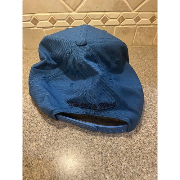 Men's Mitchell & Ness Navy Minnesota Timberwolves Official Team Snapback Hat - Picture 3 of 5
